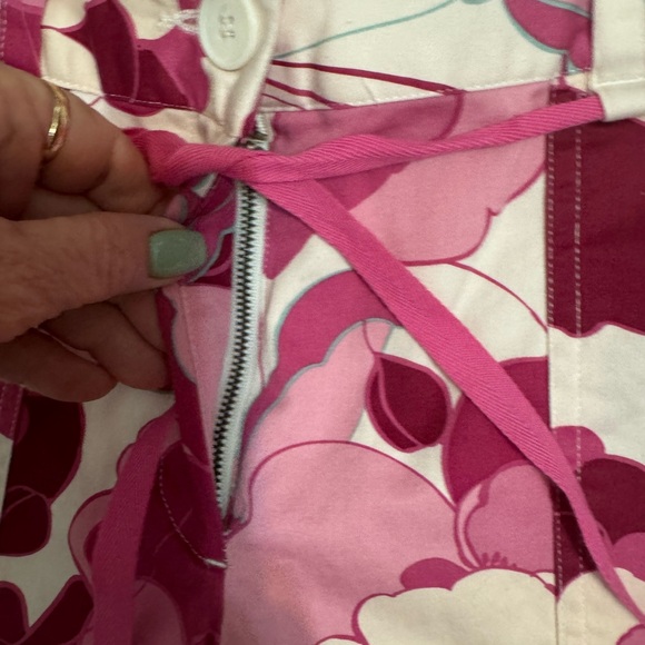 🎊HOST PICK🎊 NWT FUN PRINT SHORTS SPRING/SUMMER 8 PETITE #1 - Picture 4 of 9